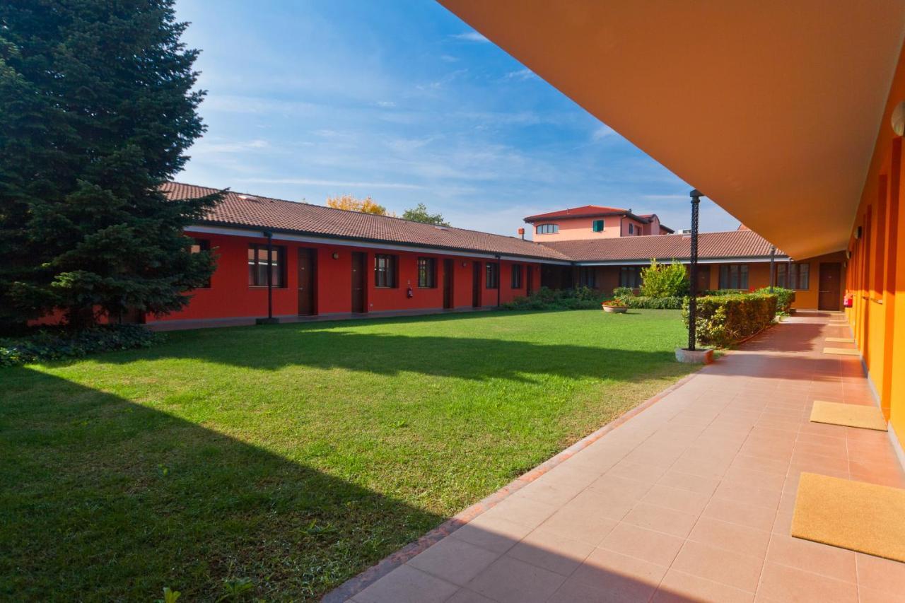 Hotel Campana Reggio nell'Emilia Buitenkant foto